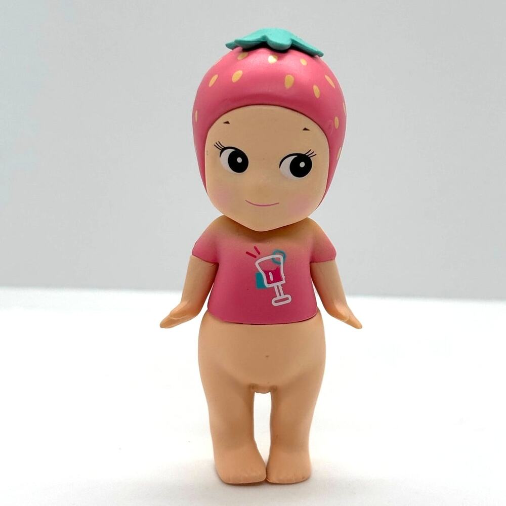 New Unbranded Kewpie/Angel Collectible Mini Figure, Strawberry Juice, Open Box